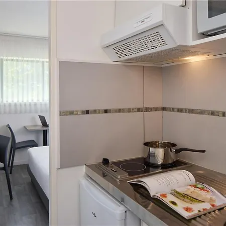 Zenitude Bordeaux - Hotel *